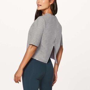 [Lululemon] Grey Short-Sleeve Split-Back Top